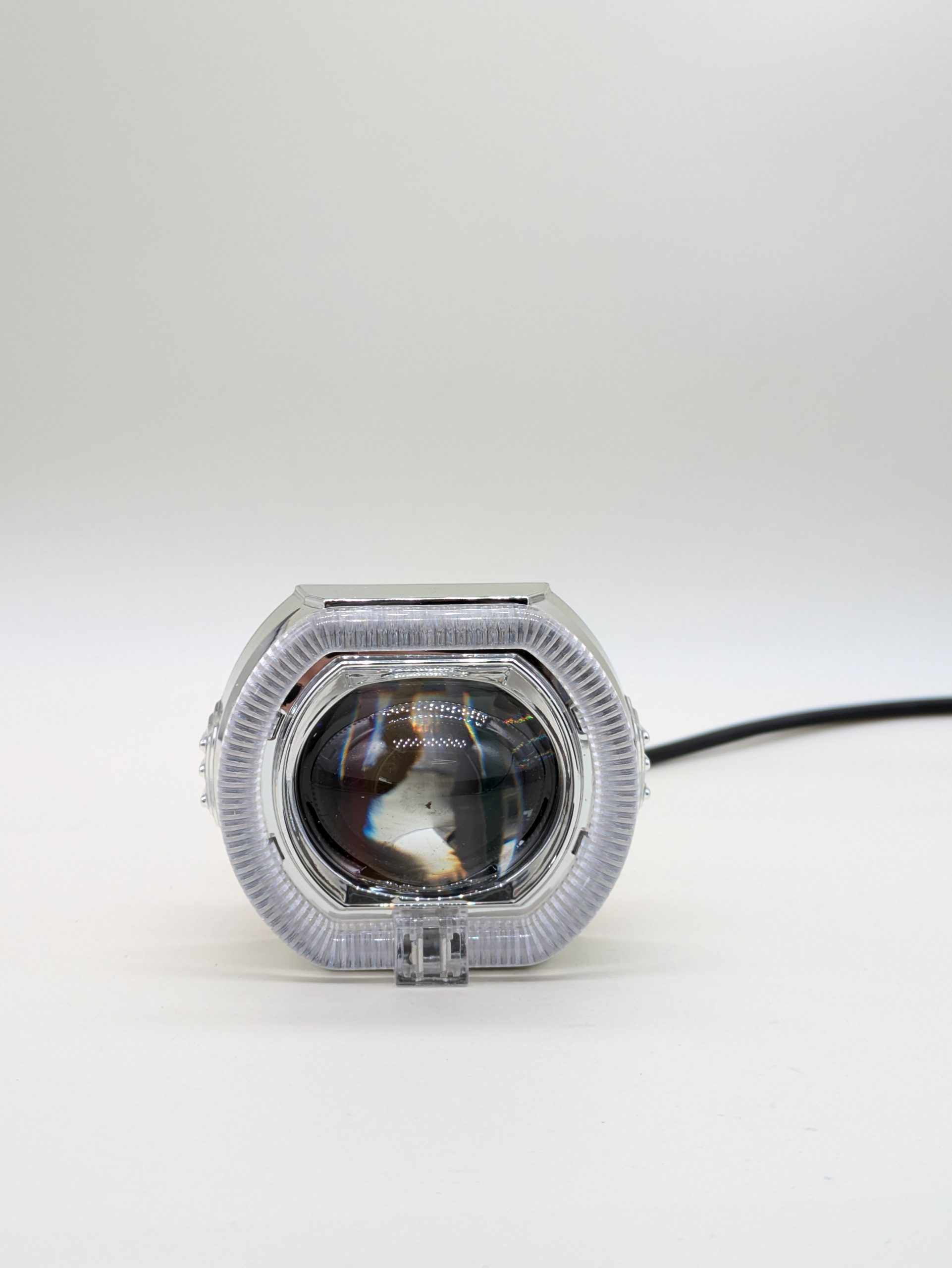 Built-in small lens - Image 2