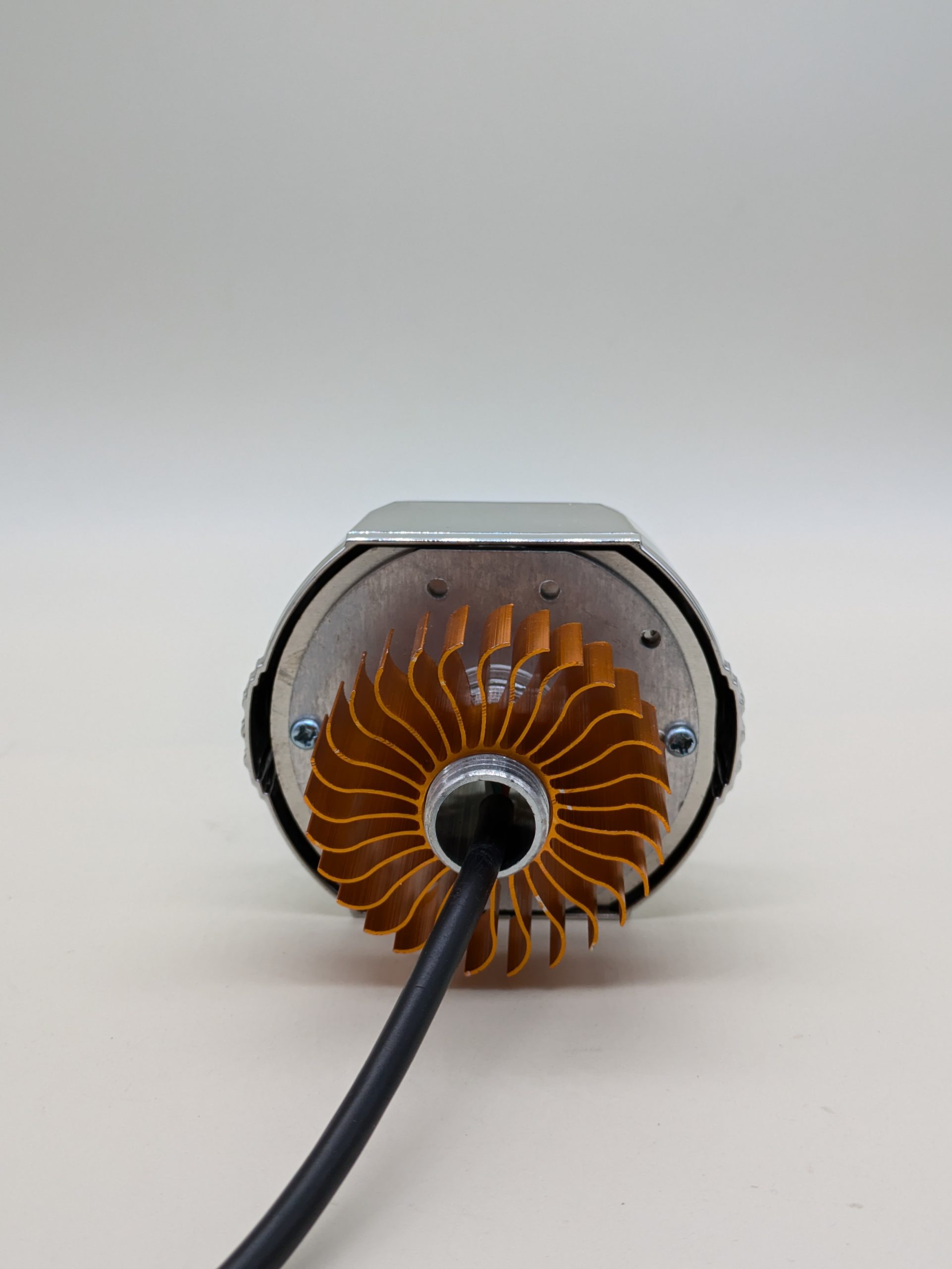 Built-in small lens - Image 4