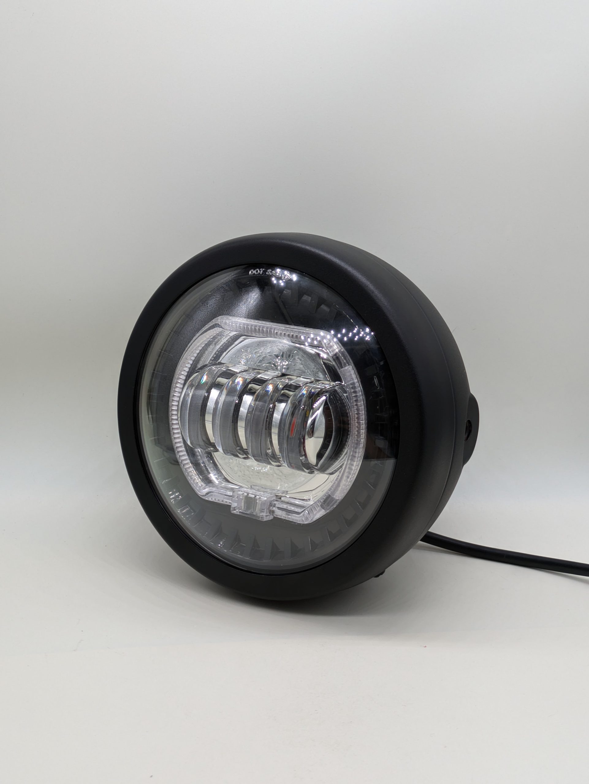 5.75 inch assembly headlight - built-in four bead type - Image 2