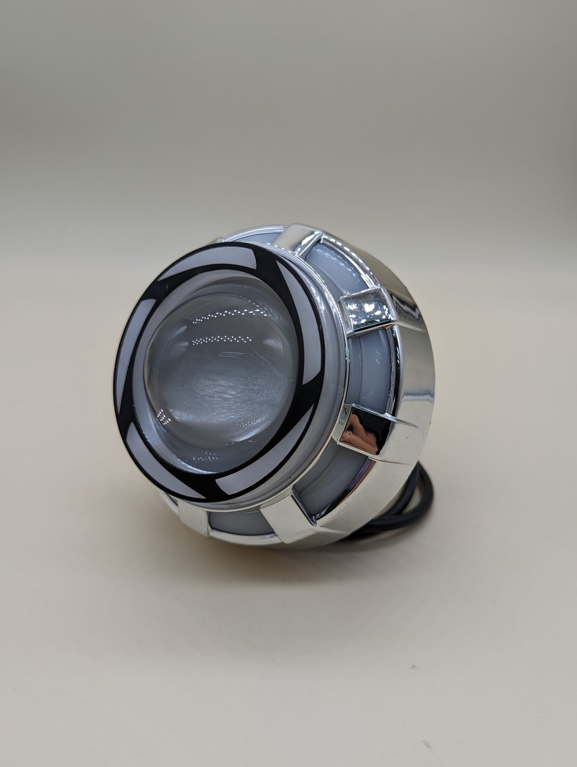 V8 Dual Circle 1 V8 Dual Circle